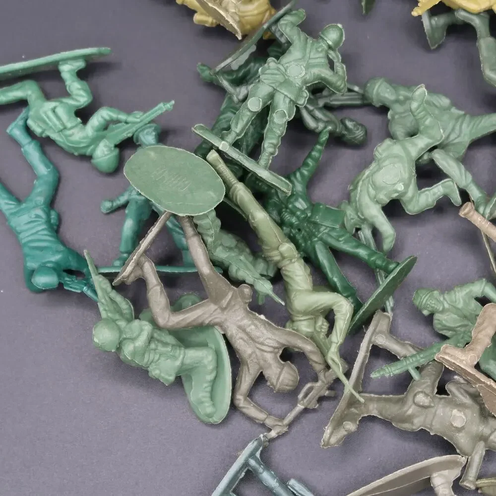 Plastic Green Army Men Set Vintage Classic Toys China Quart Bag